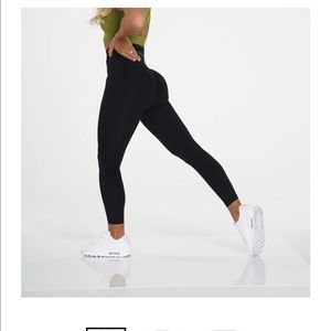 Nvgtn signature leggings 2.0